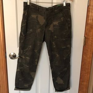 Anthropologie Camouflage The Wanderer Pants 30